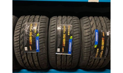 FARROAD 245/40R17