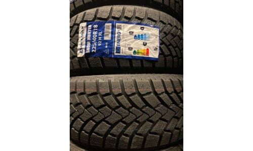 DELMAX 225/40/R18