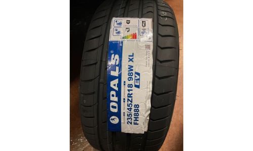 Opal FH888 235/45ZR18 (All Season)