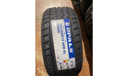 Opal FH888 225/35ZR19 (All Season)